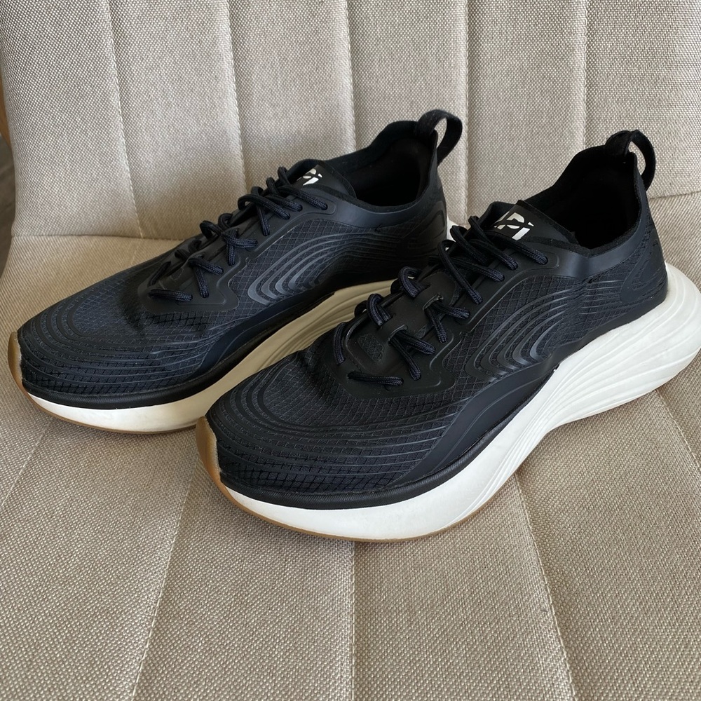 APL women’s 6 Streamline Running Shoe Sneaker W6 - Picture 2 of 3